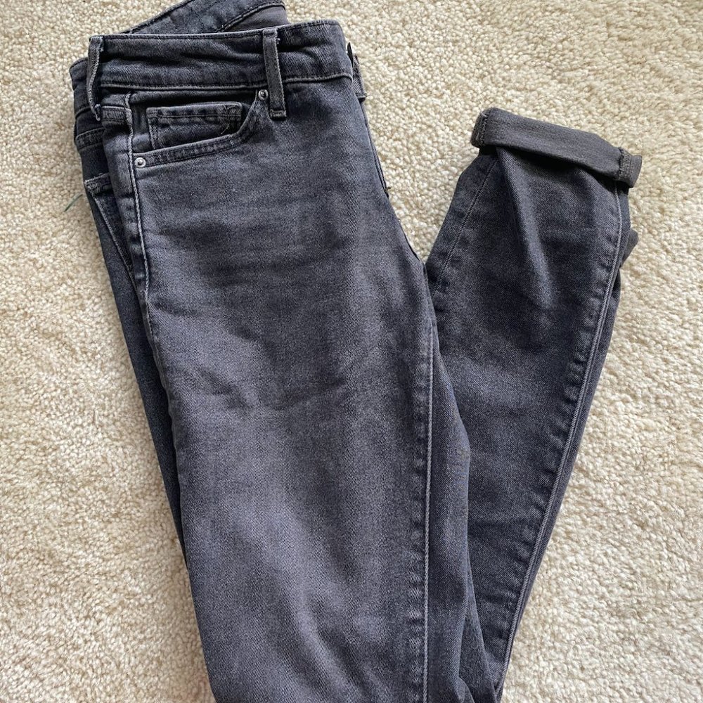 Levi's 711 Skinny Jeans - Dark Wash/Black